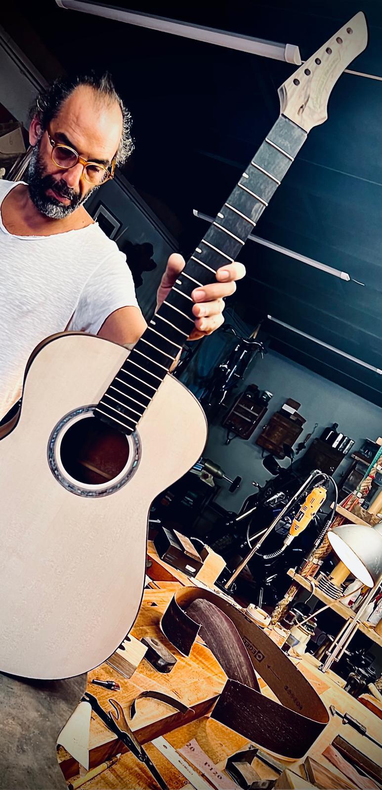 El Yapımı Gitarlar