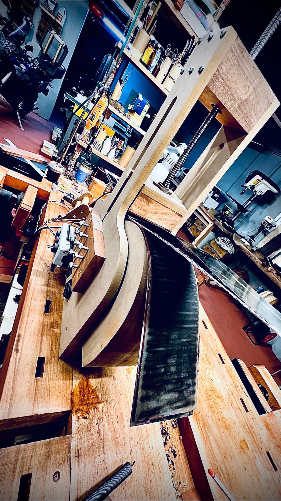 El Yapımı Gitarlar