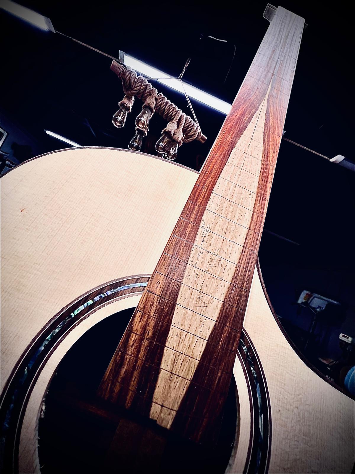 El Yapımı Gitarlar